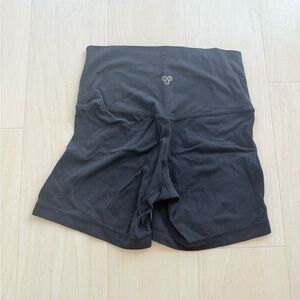 Aritzia Black Bike Shorts